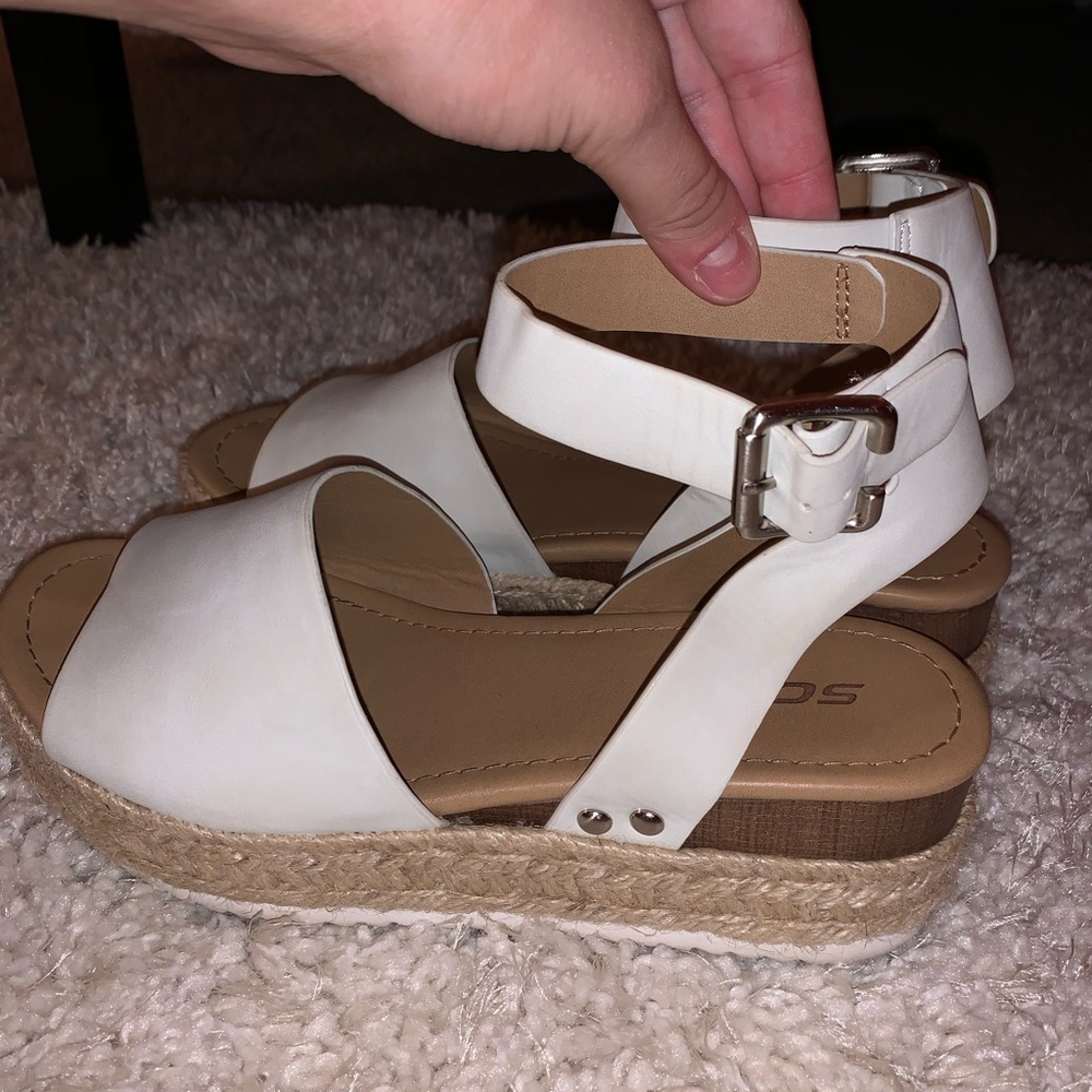 Platform sandals